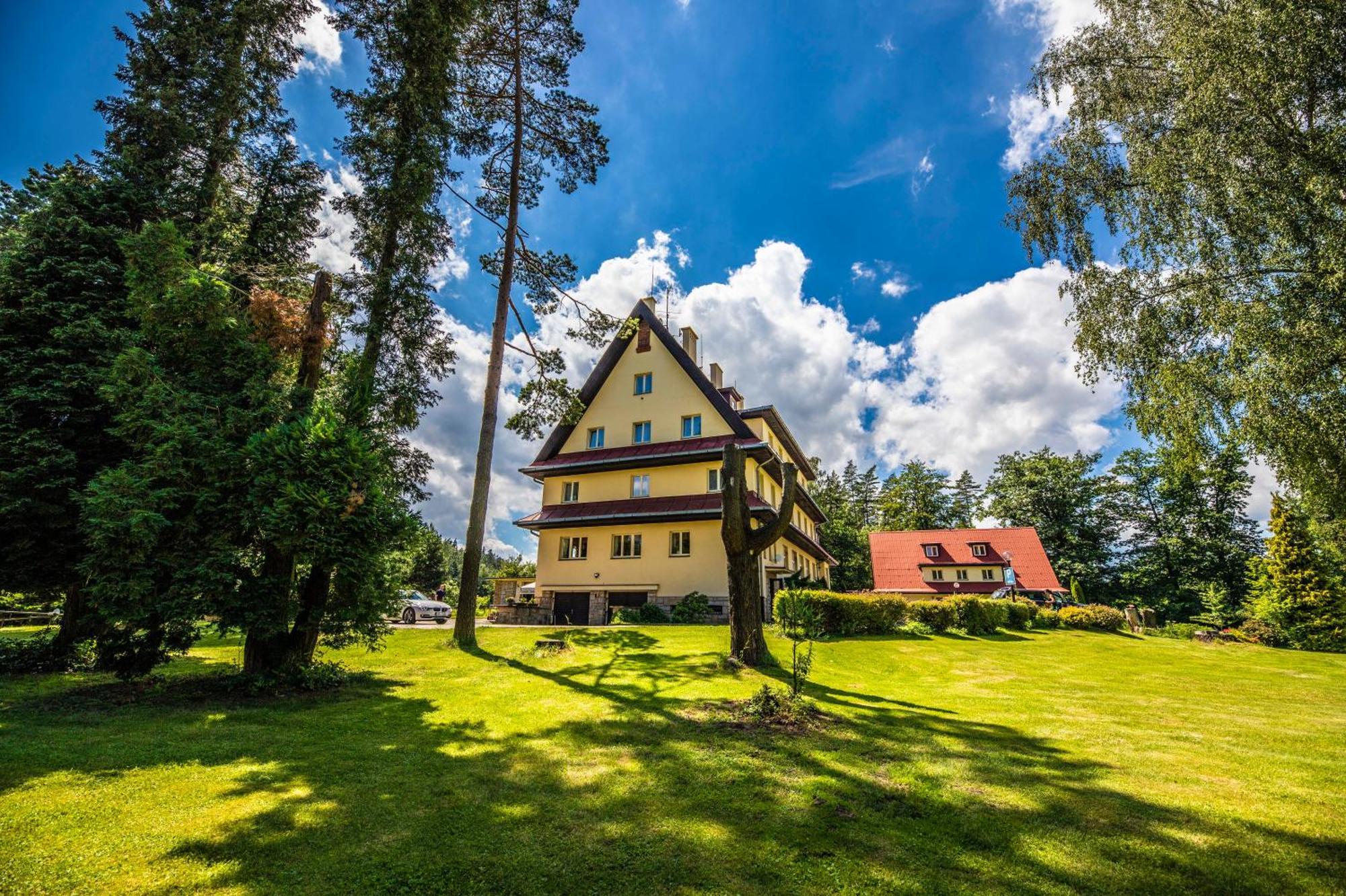 Parkhotel Skalni Mesto Jicin Ngoại thất bức ảnh